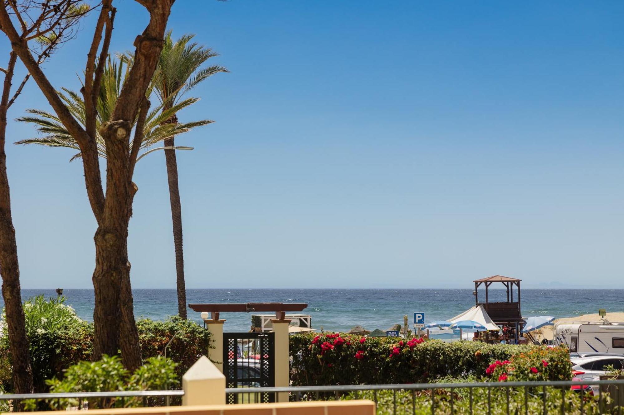 Apartamento Cozy With Terrace And Access To The Beach, In Elviria, East
